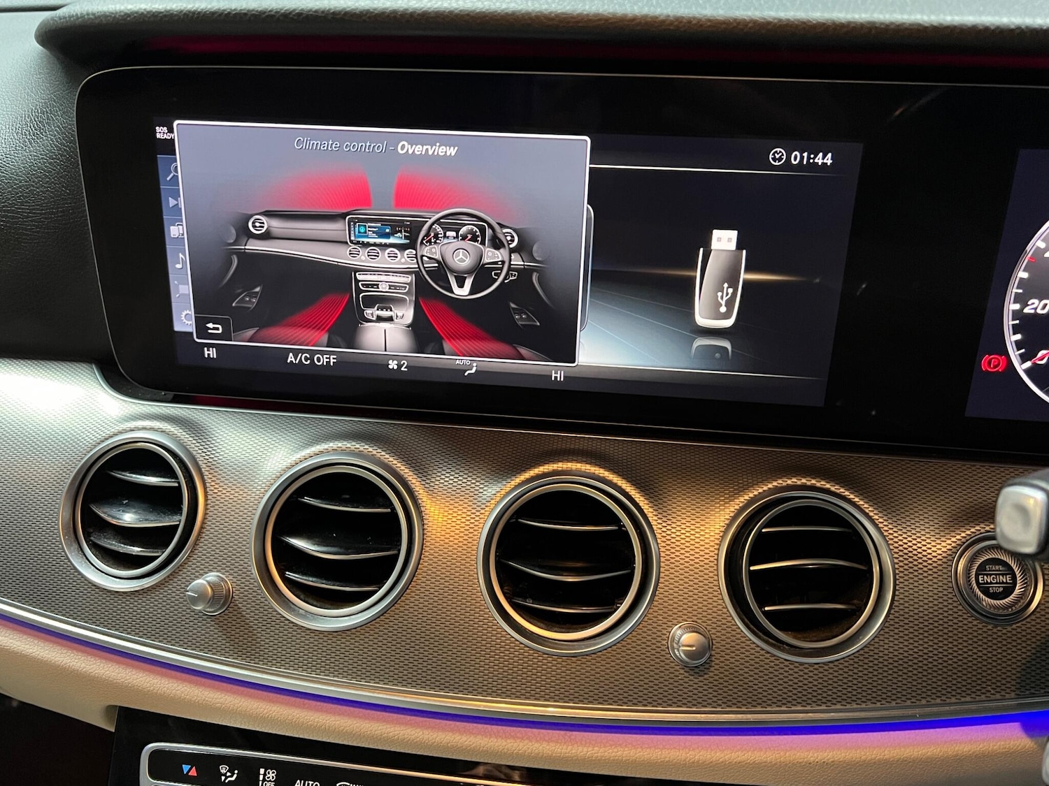 Used Mercedes-Benz E Class for sale - 77242355: Photo 41