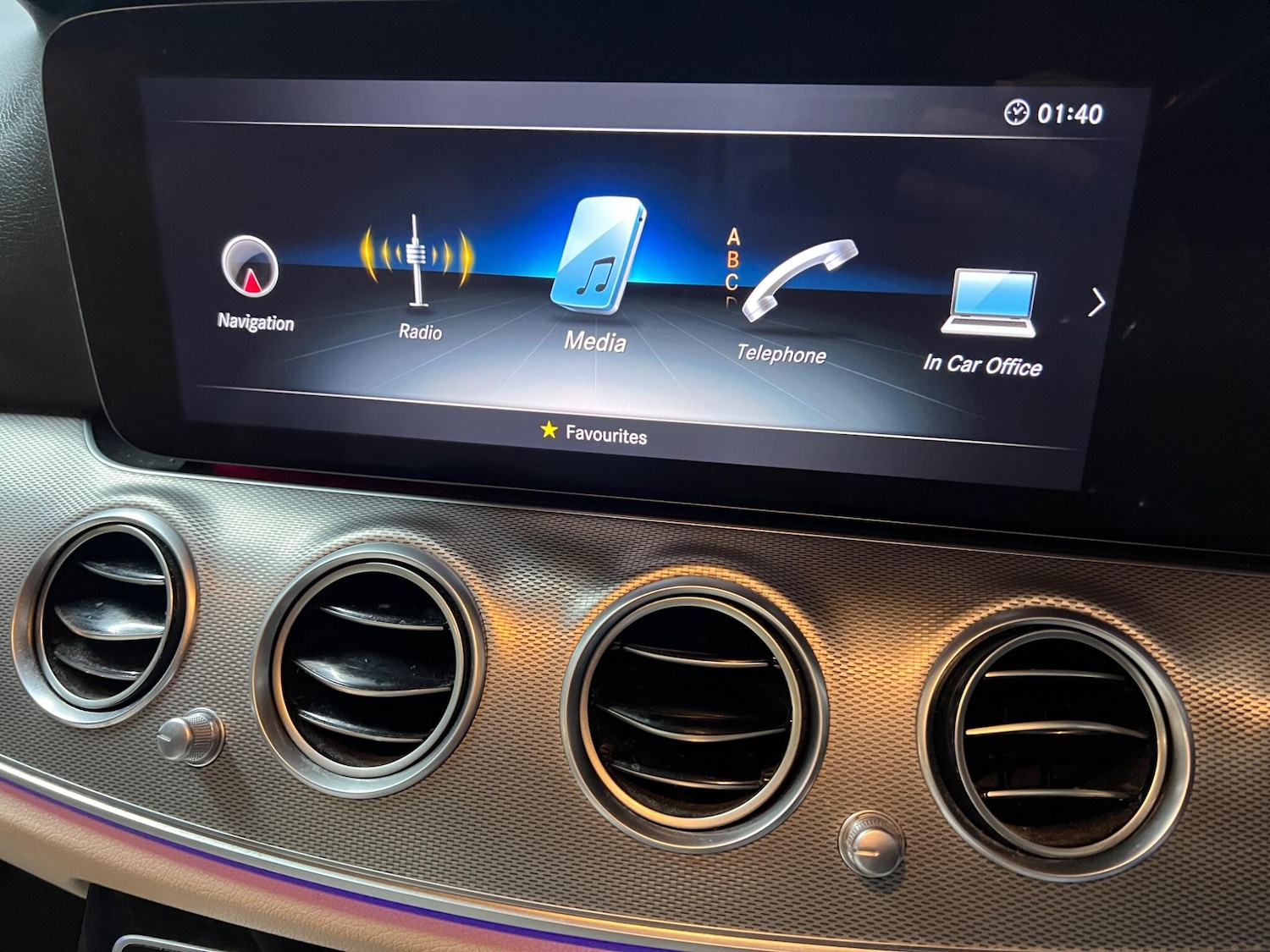 Used Mercedes-Benz E Class for sale - 77242355: Photo 43