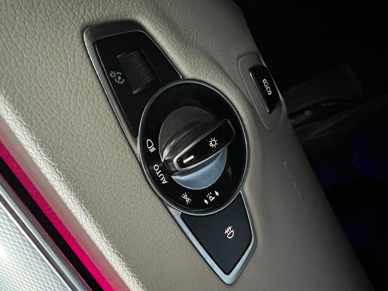 Used Mercedes-Benz E Class for sale - 77242355: Photo 63