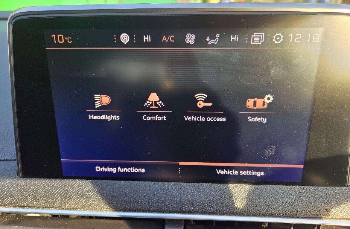 Used Peugeot 3008 2018 for sale - 76839490: Photo 29