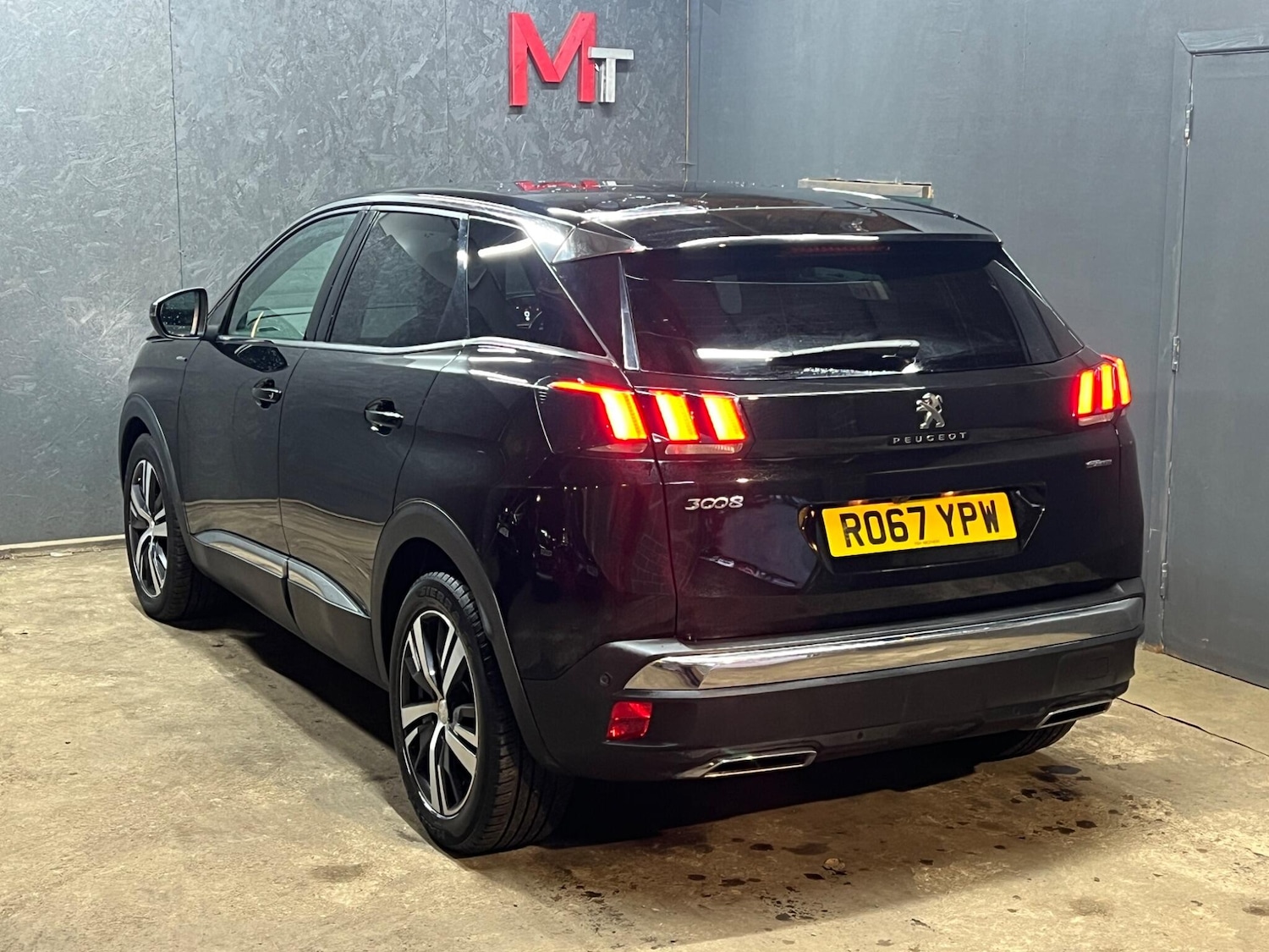 Used Peugeot 3008 2018 for sale - 76839490: Photo 4