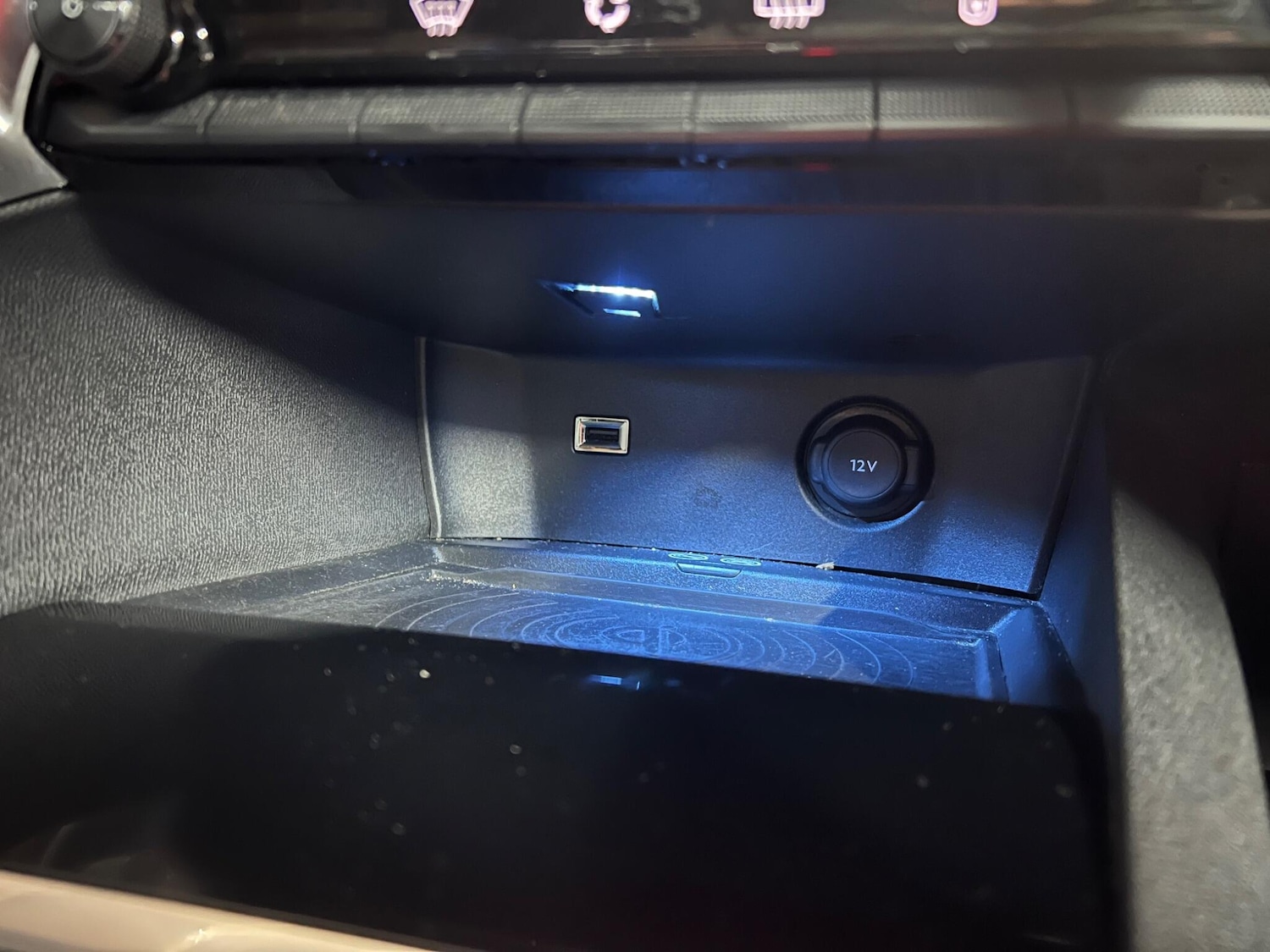 Used Peugeot 3008 2018 for sale - 76839490: Photo 41