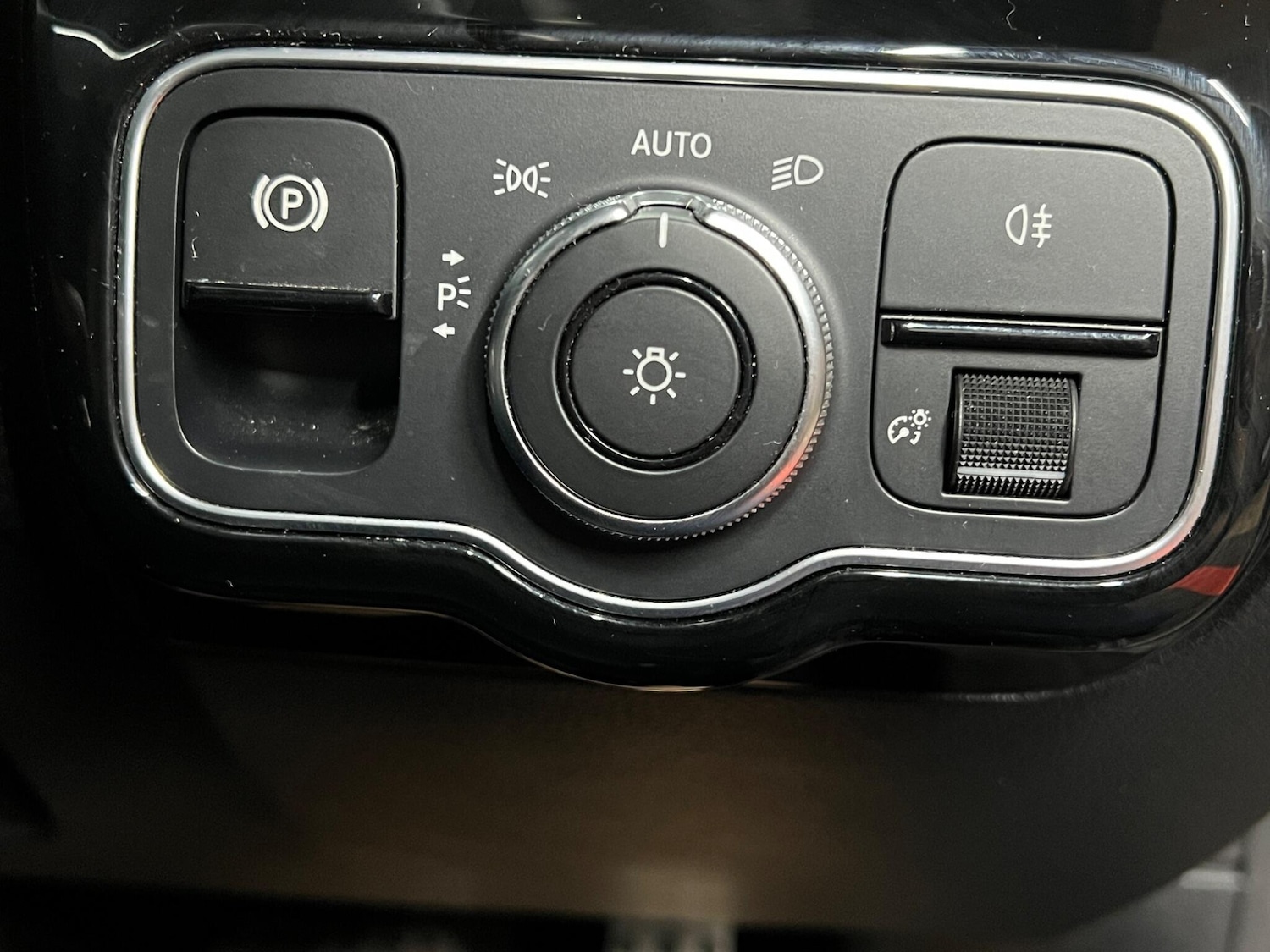 Used Mercedes-Benz A-Class 2019 for sale - 76926118: Photo 34