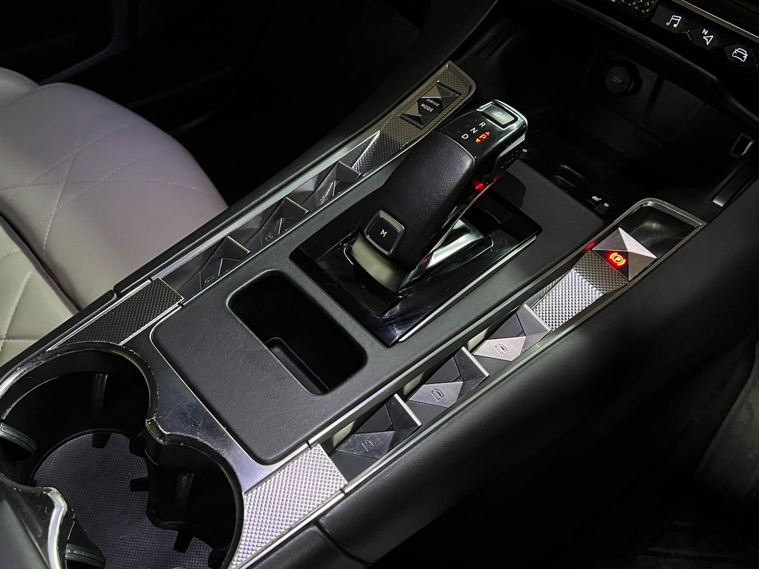 Used DS Automobiles DS 7 2019 for sale - 77925515: Photo 21