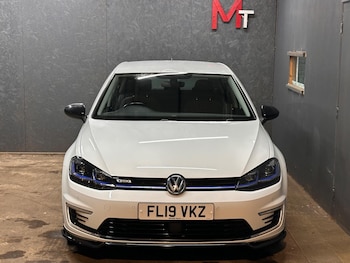 Used Volkswagen Golf 2019 for sale - 76371397: Photo