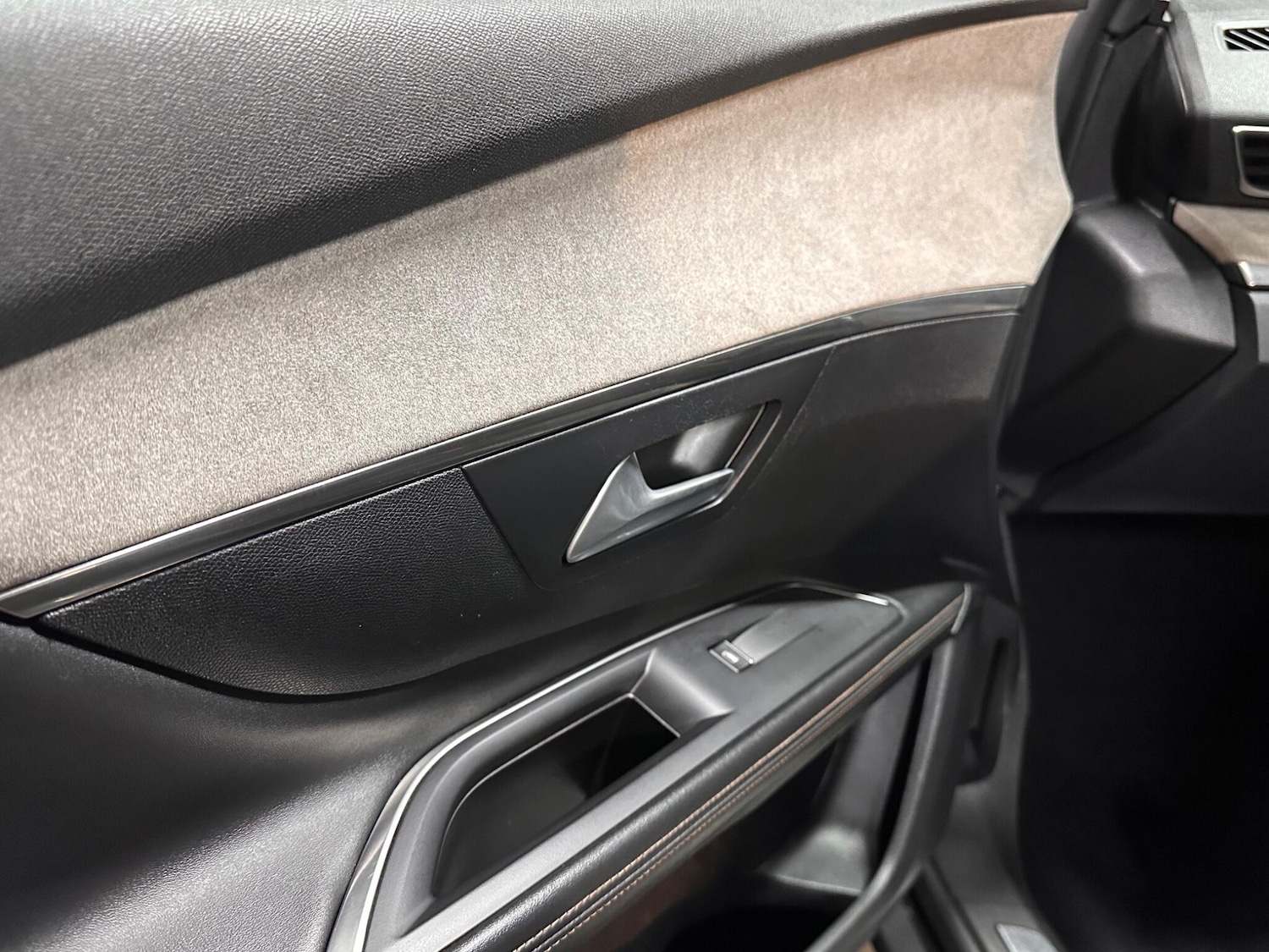 Used Peugeot 5008 2022 for sale - 76499708: Photo 17