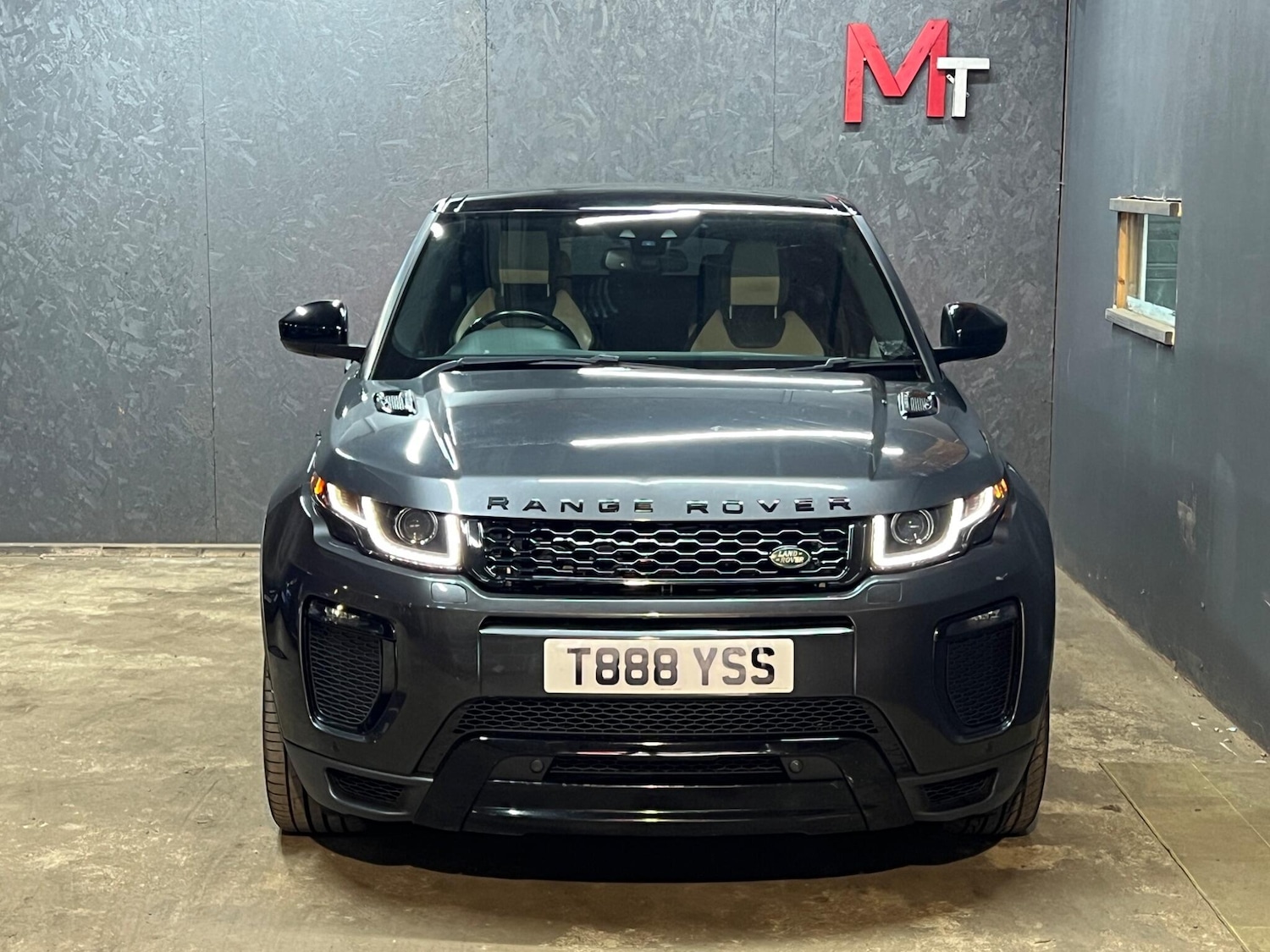 Used Land Rover Range Rover Evoque 2017 for sale - 76122181: Photo 2