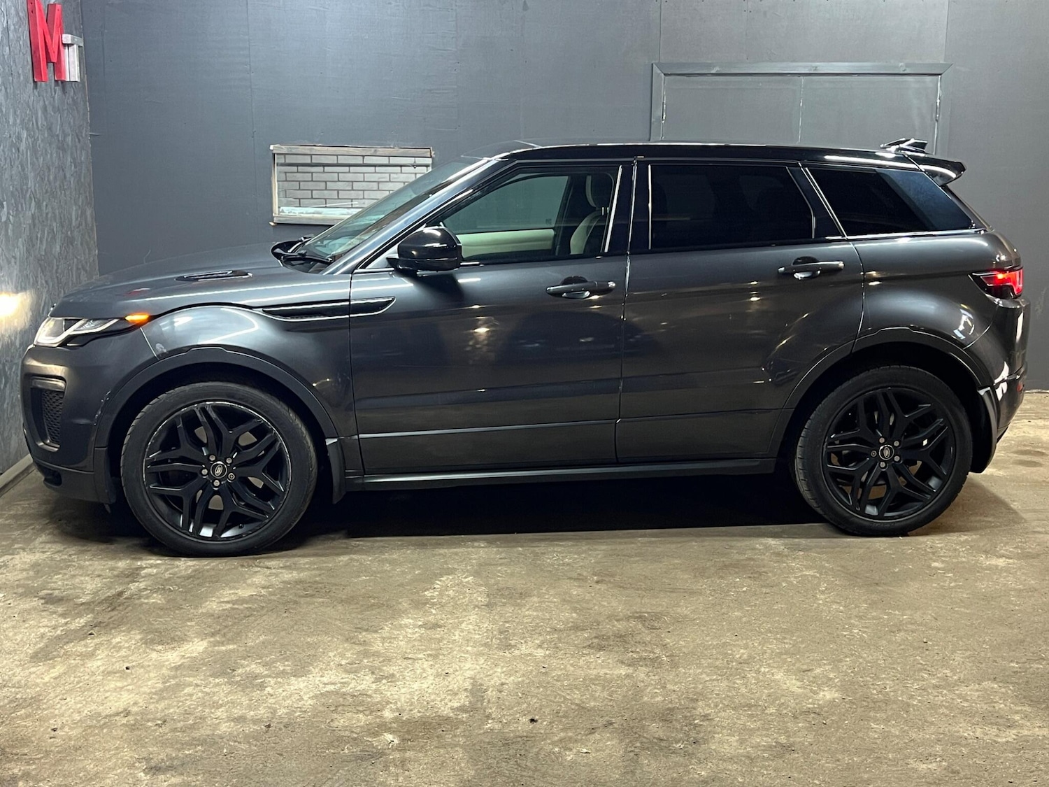Used Land Rover Range Rover Evoque 2017 for sale - 76122181: Photo 4