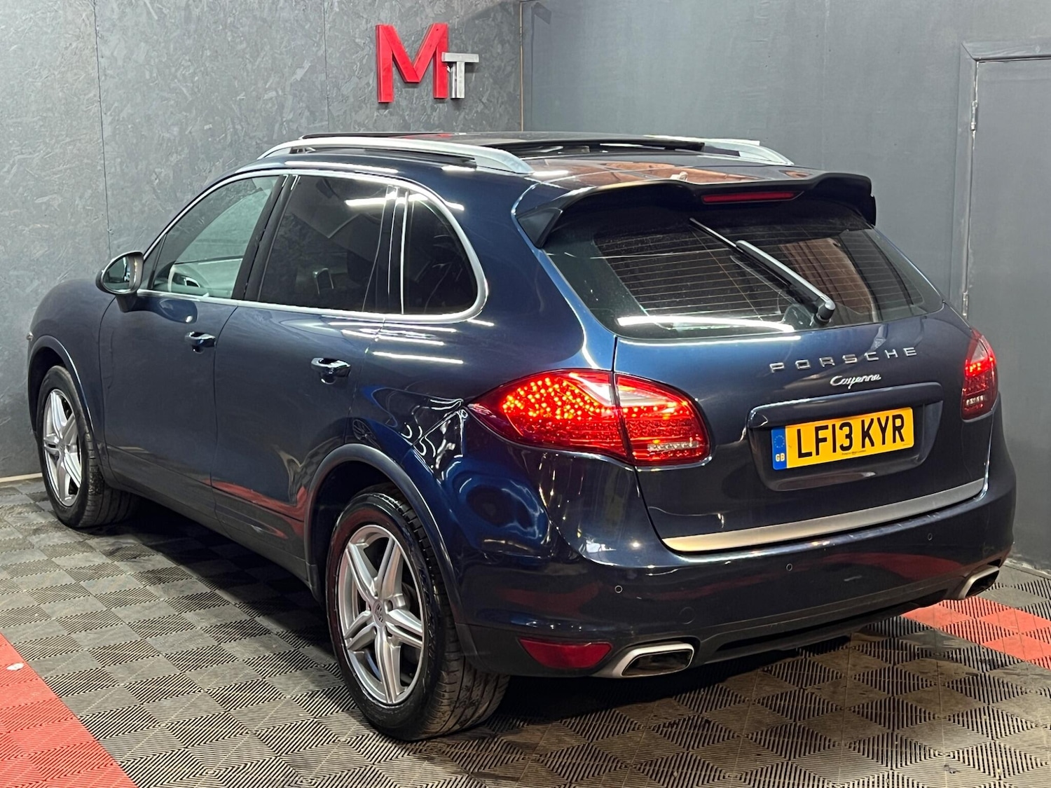 Used Porsche Cayenne for sale - 78086989: Photo 11