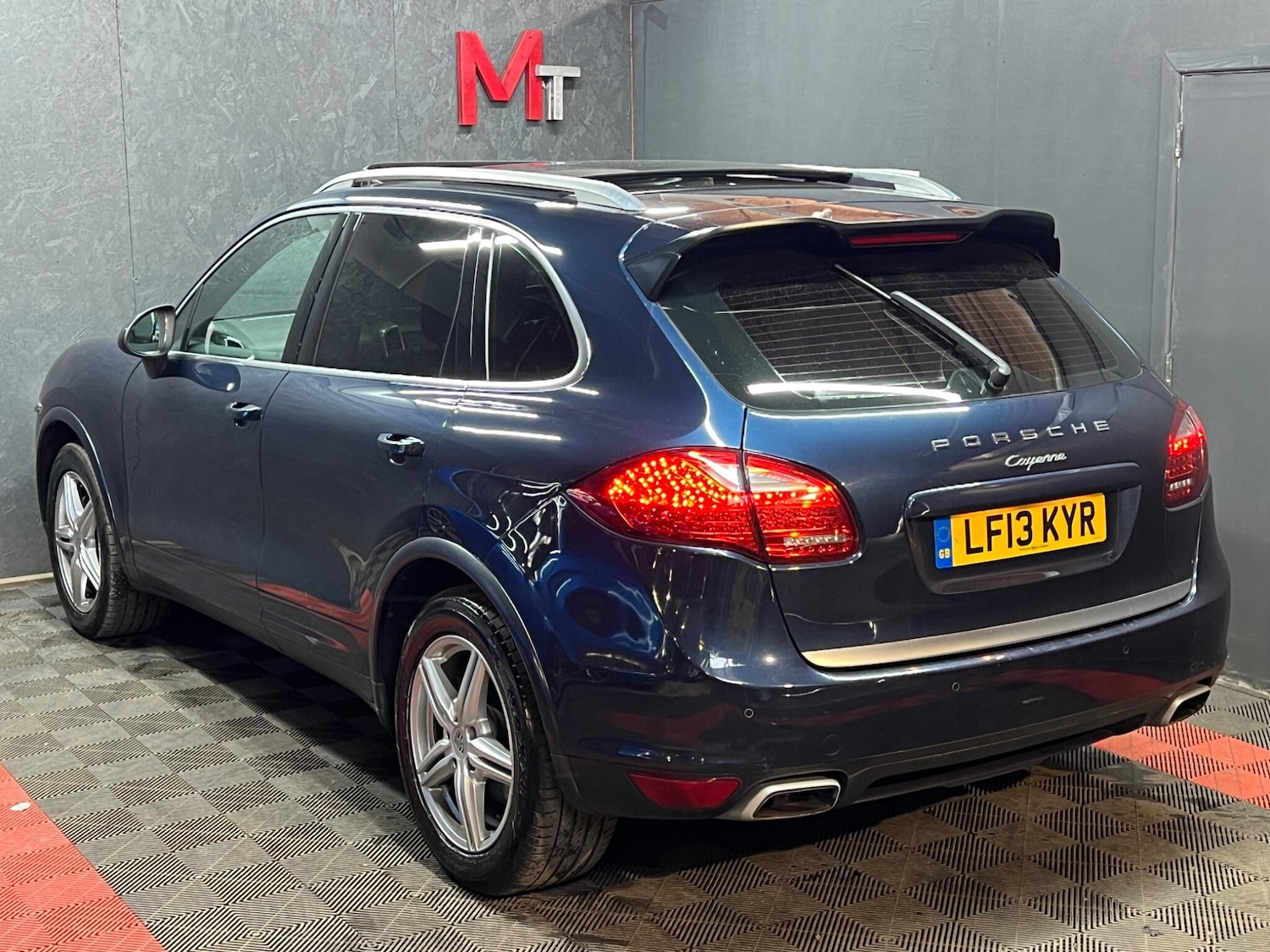 Used Porsche Cayenne for sale - 78086989: Photo 12