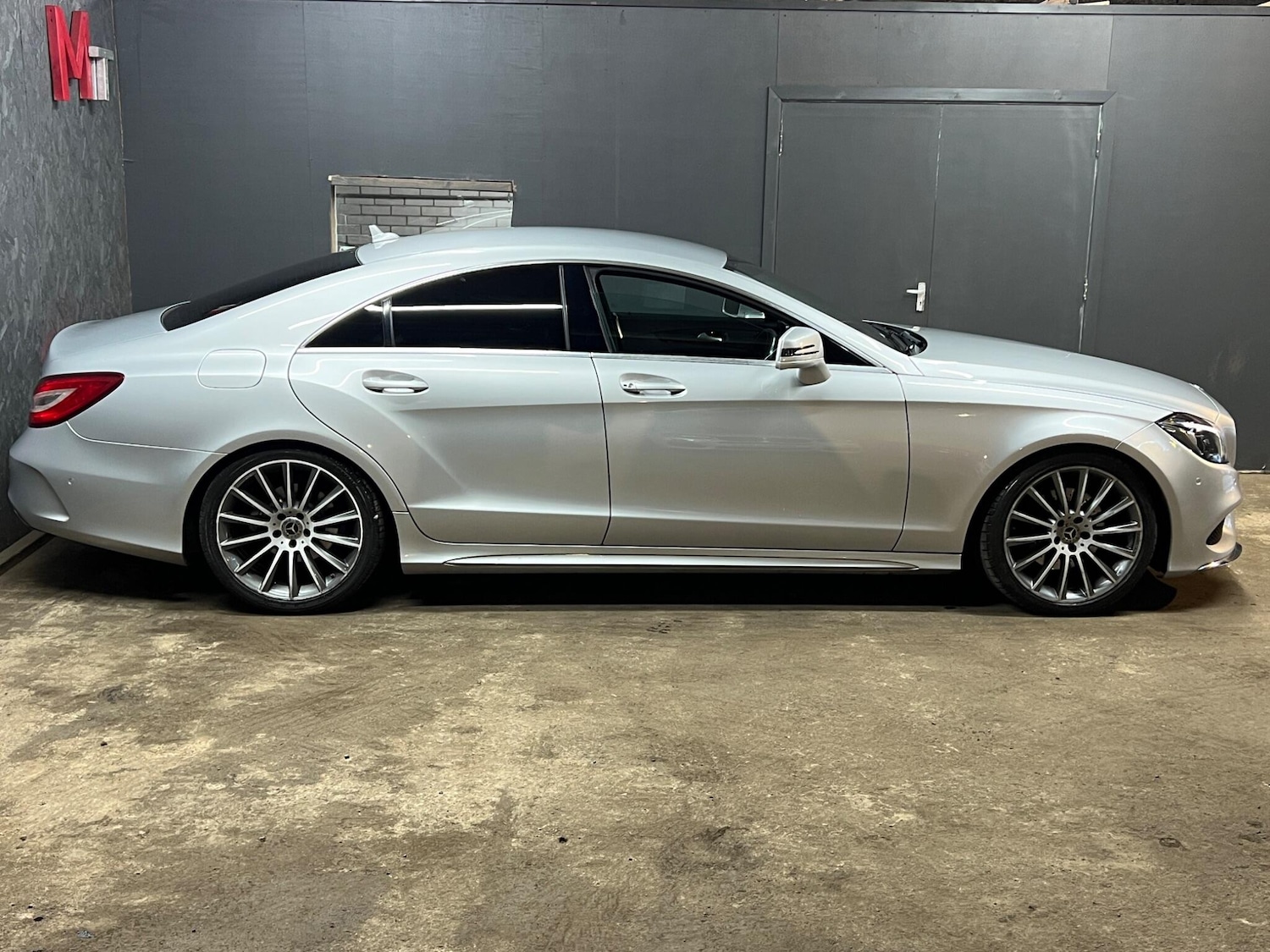 Used Mercedes-Benz CLS 2017 for sale - 76032073: Photo 16