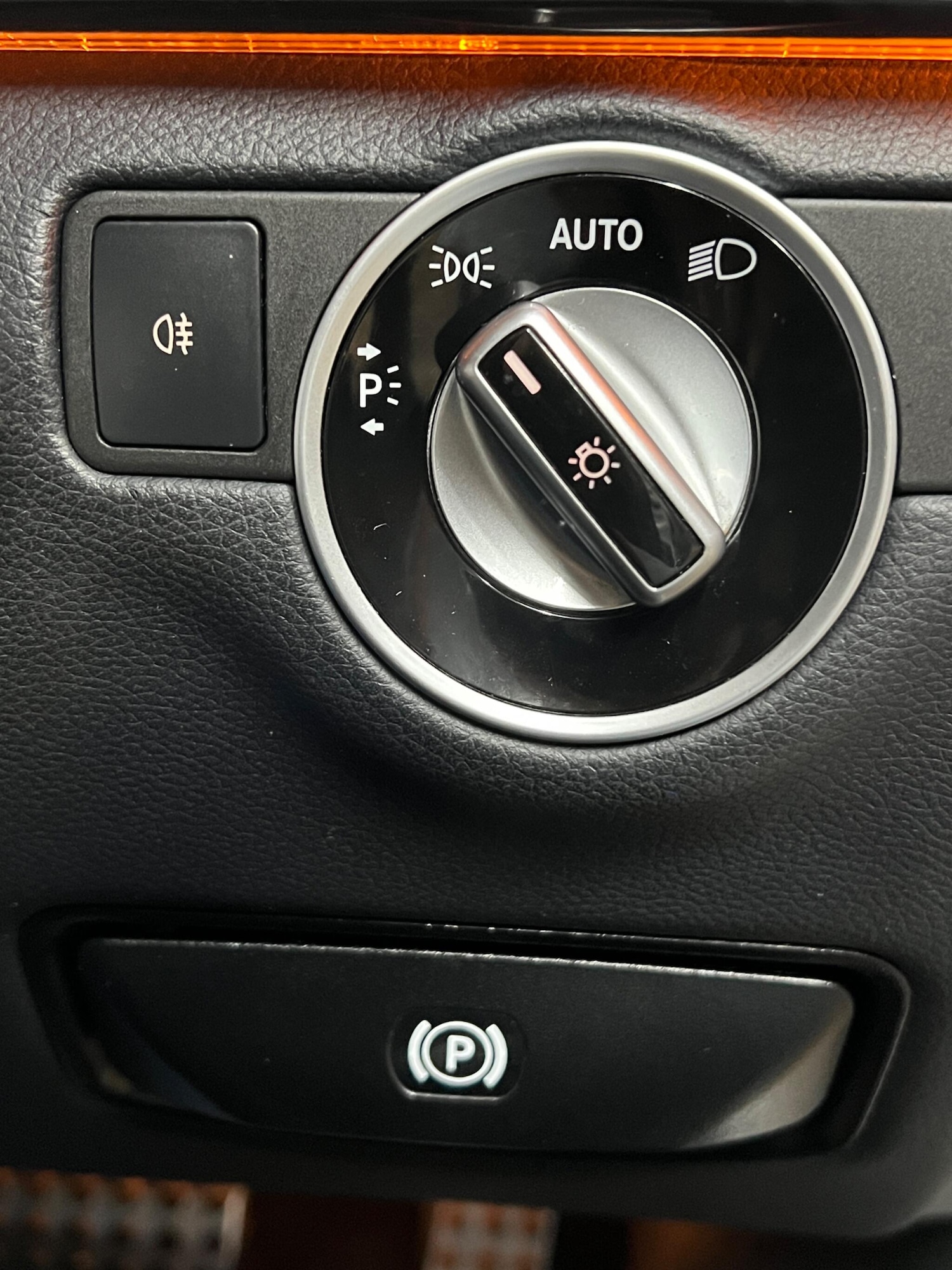 Used Mercedes-Benz CLS 2017 for sale - 76032073: Photo 33