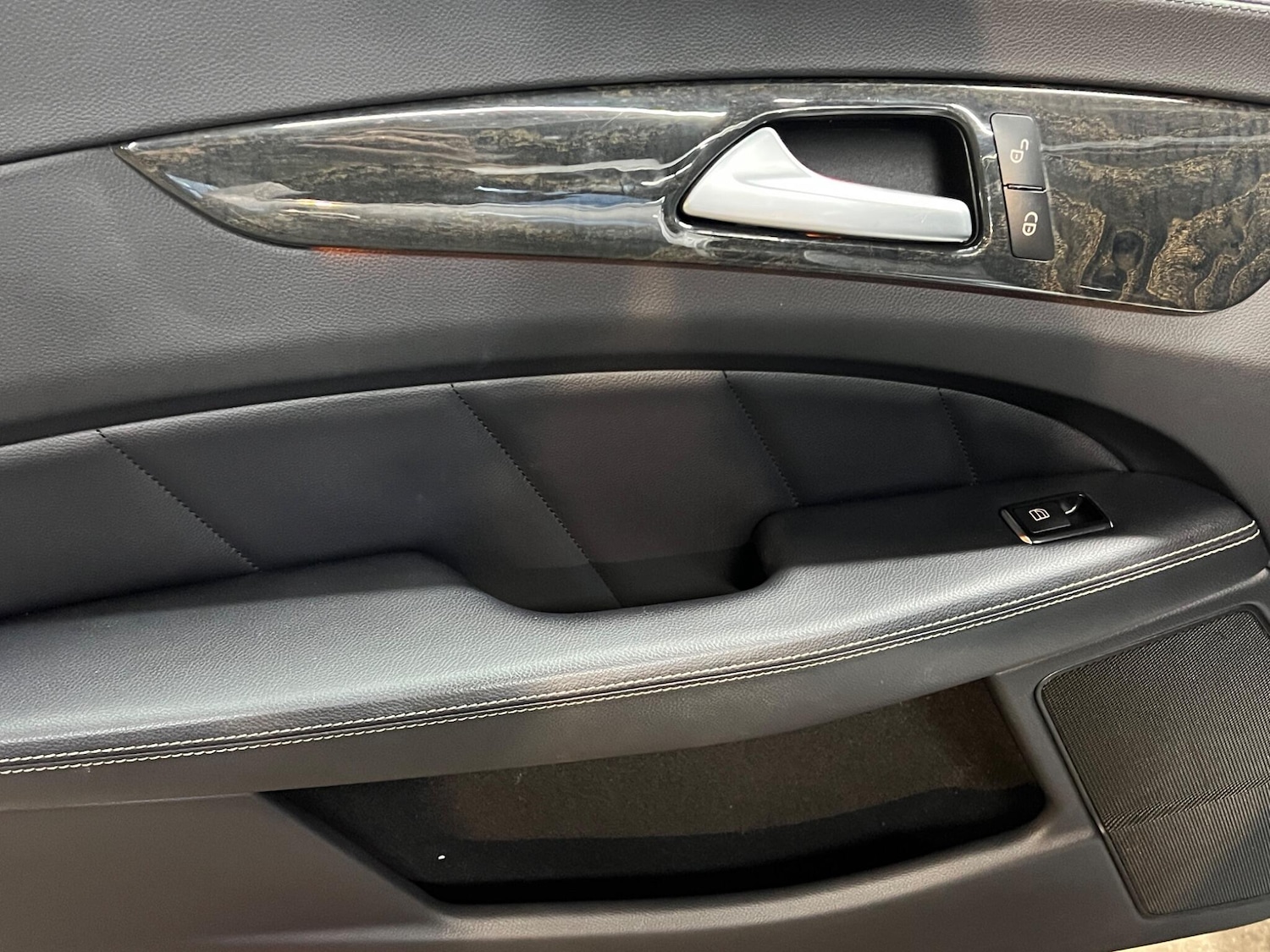 Used Mercedes-Benz CLS 2017 for sale - 76032073: Photo 40