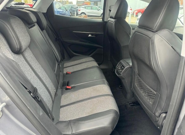Used Peugeot 3008 2017 for sale - 76201013: Photo 18