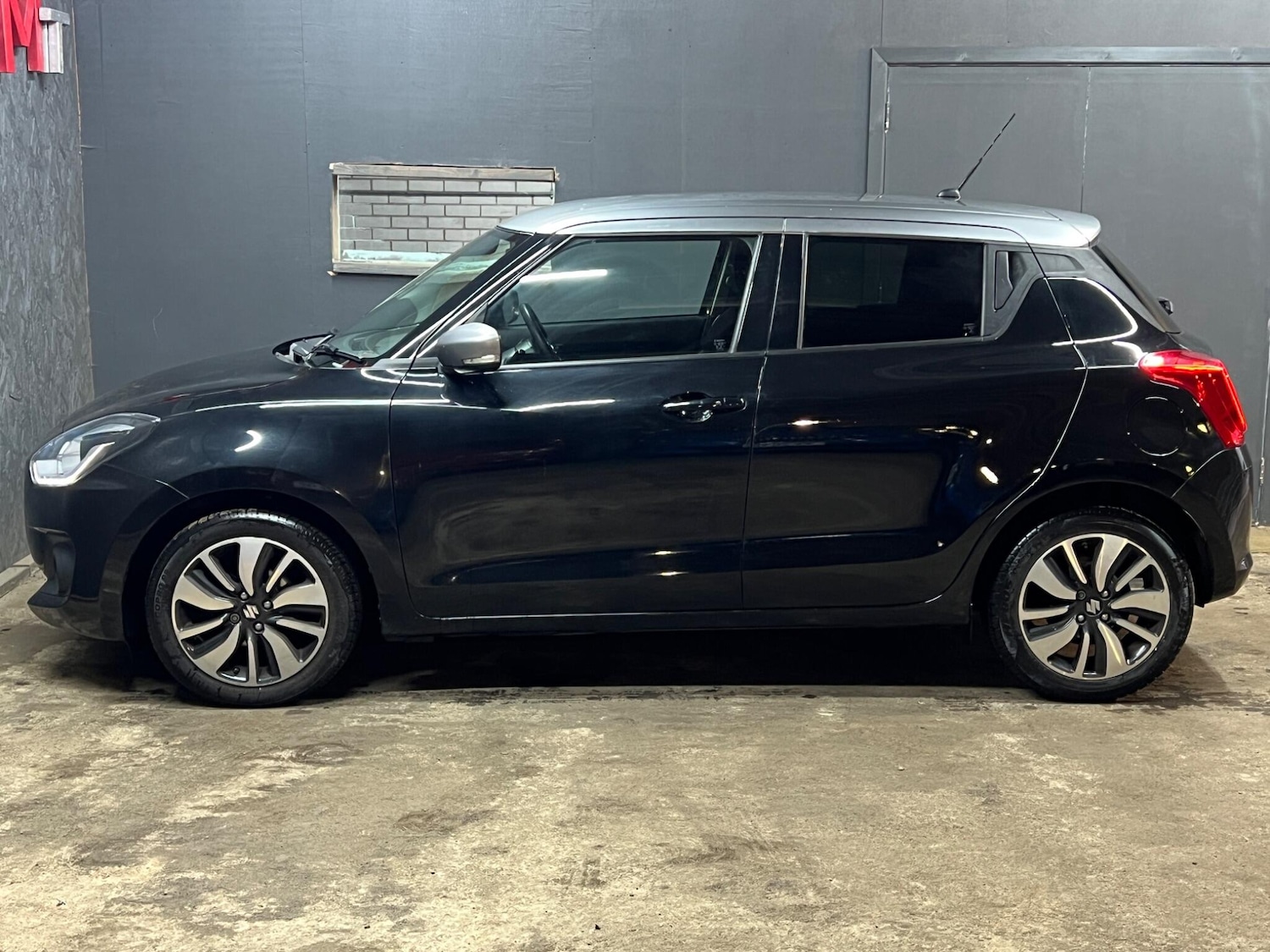 Used Suzuki Swift 2019 for sale - 76408374: Photo 4