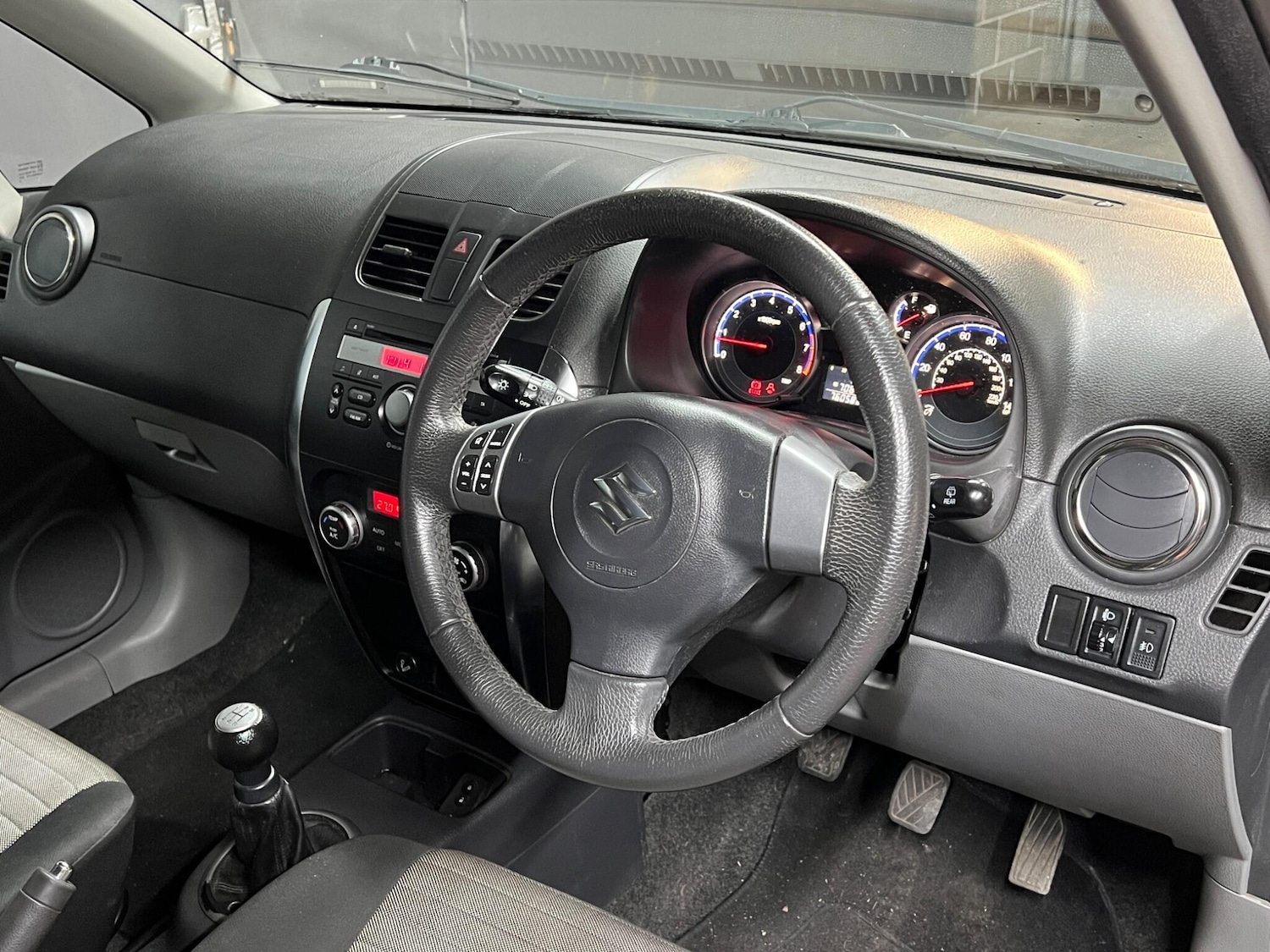 Used Suzuki SX4 2010 for sale - 77853287: Photo 15