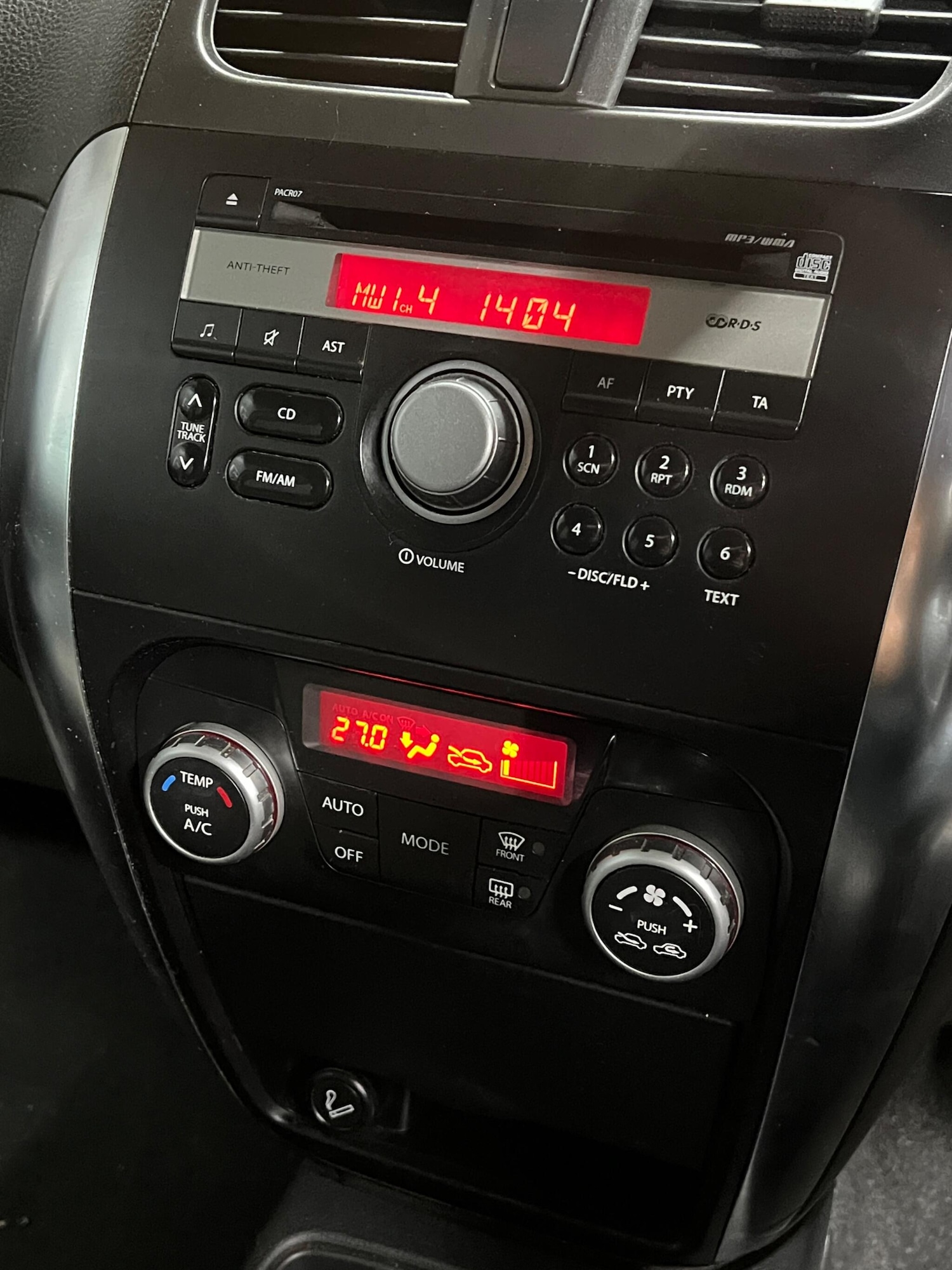 Used Suzuki SX4 2010 for sale - 77191107: Photo 24