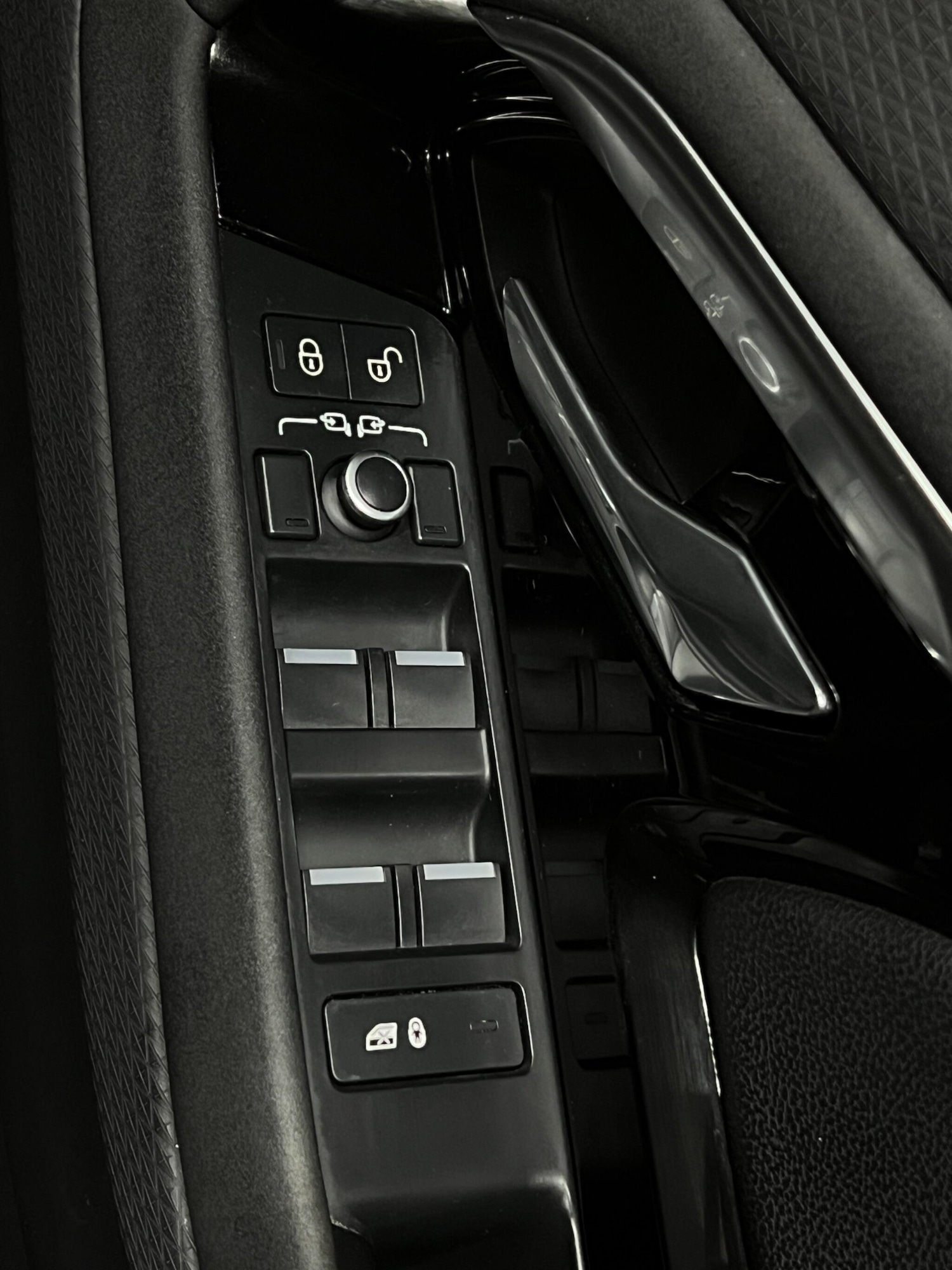 Used Land Rover Range Rover Evoque 2020 for sale - 77040661: Photo 25