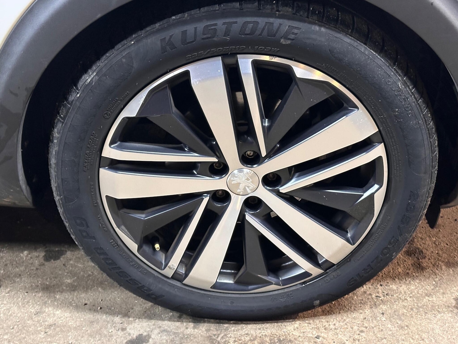 Used Peugeot 5008 2019 for sale - 76472441: Photo 24