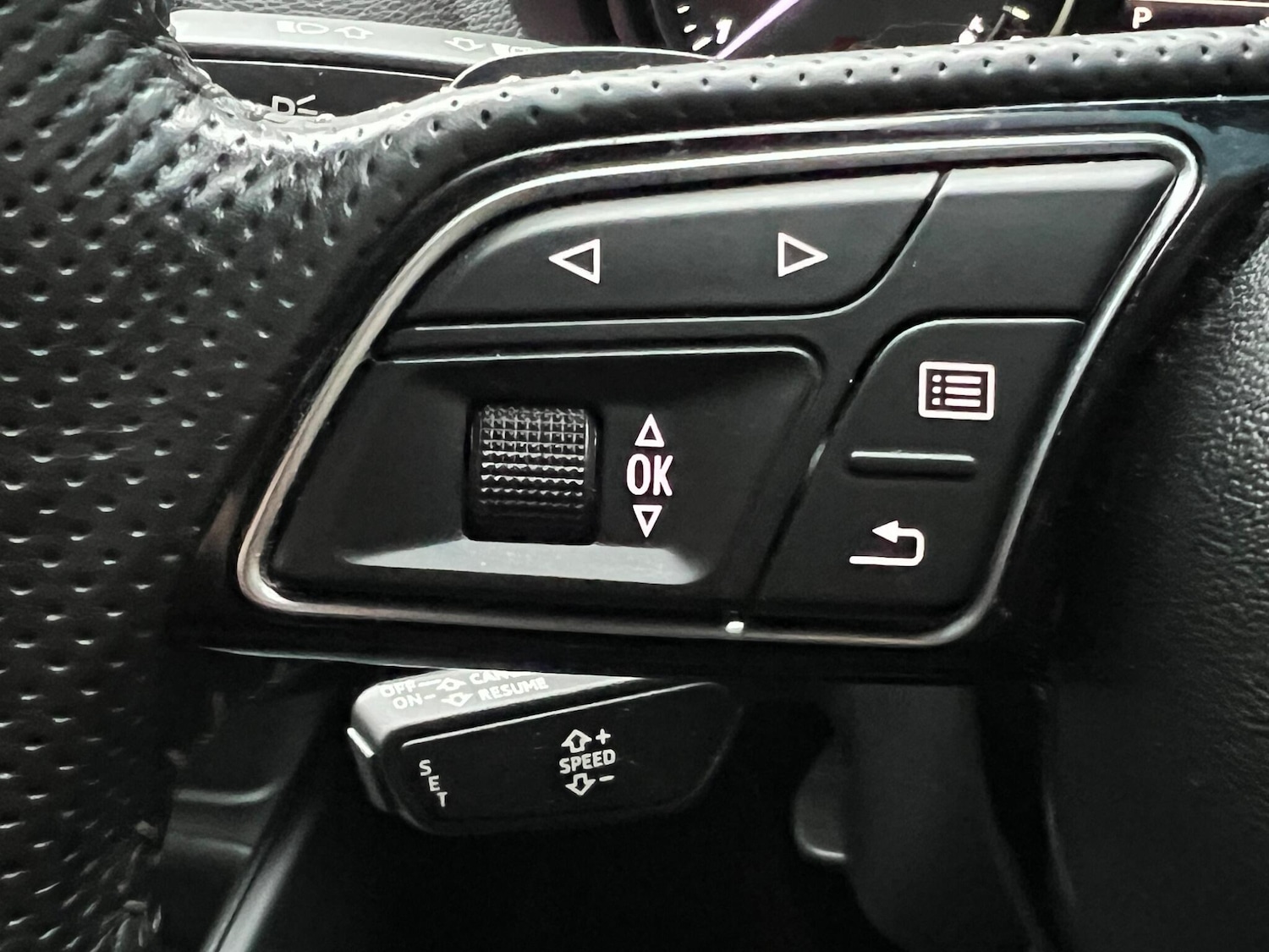 Used Audi A3 2016 for sale - 77278549: Photo 32