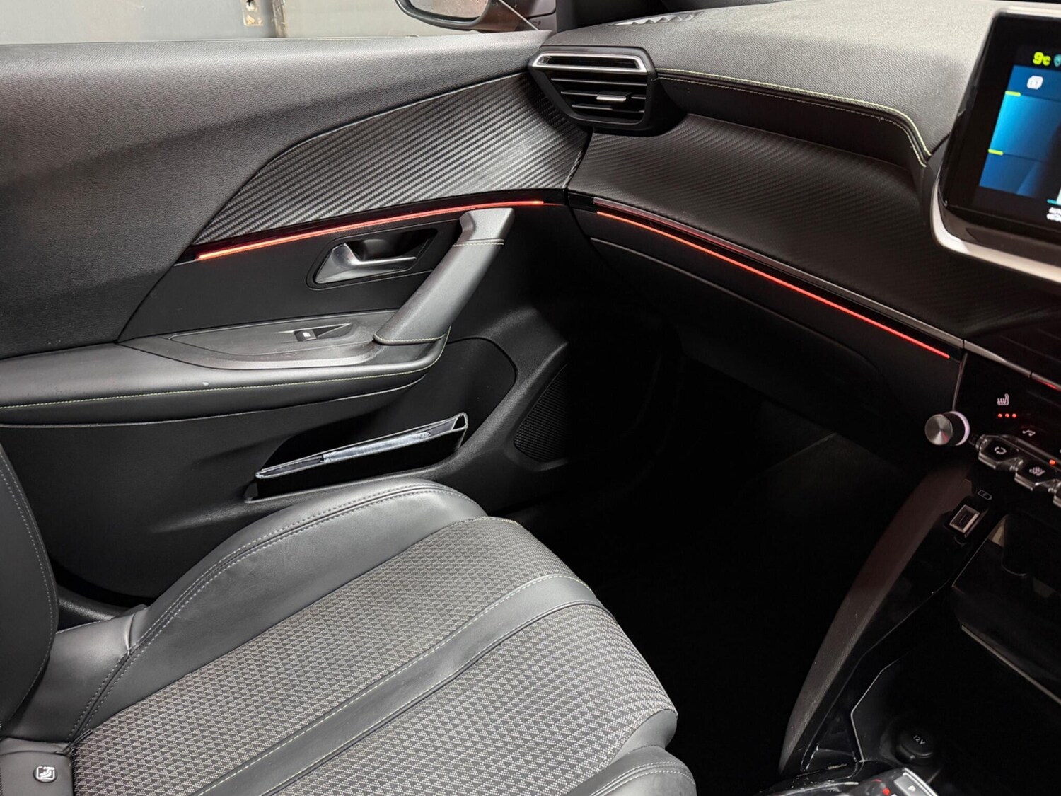 Used Peugeot E-2008 for sale - 78214941: Photo 41