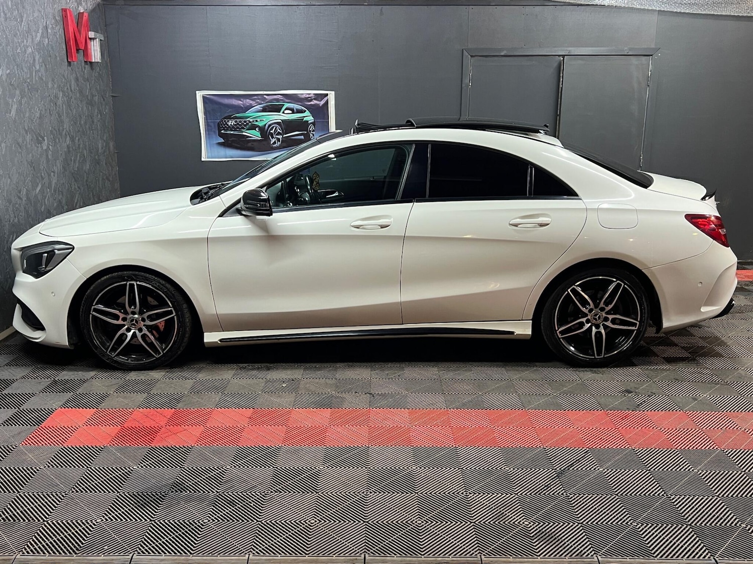 Used Mercedes-Benz CLA for sale - 77646477: Photo 4