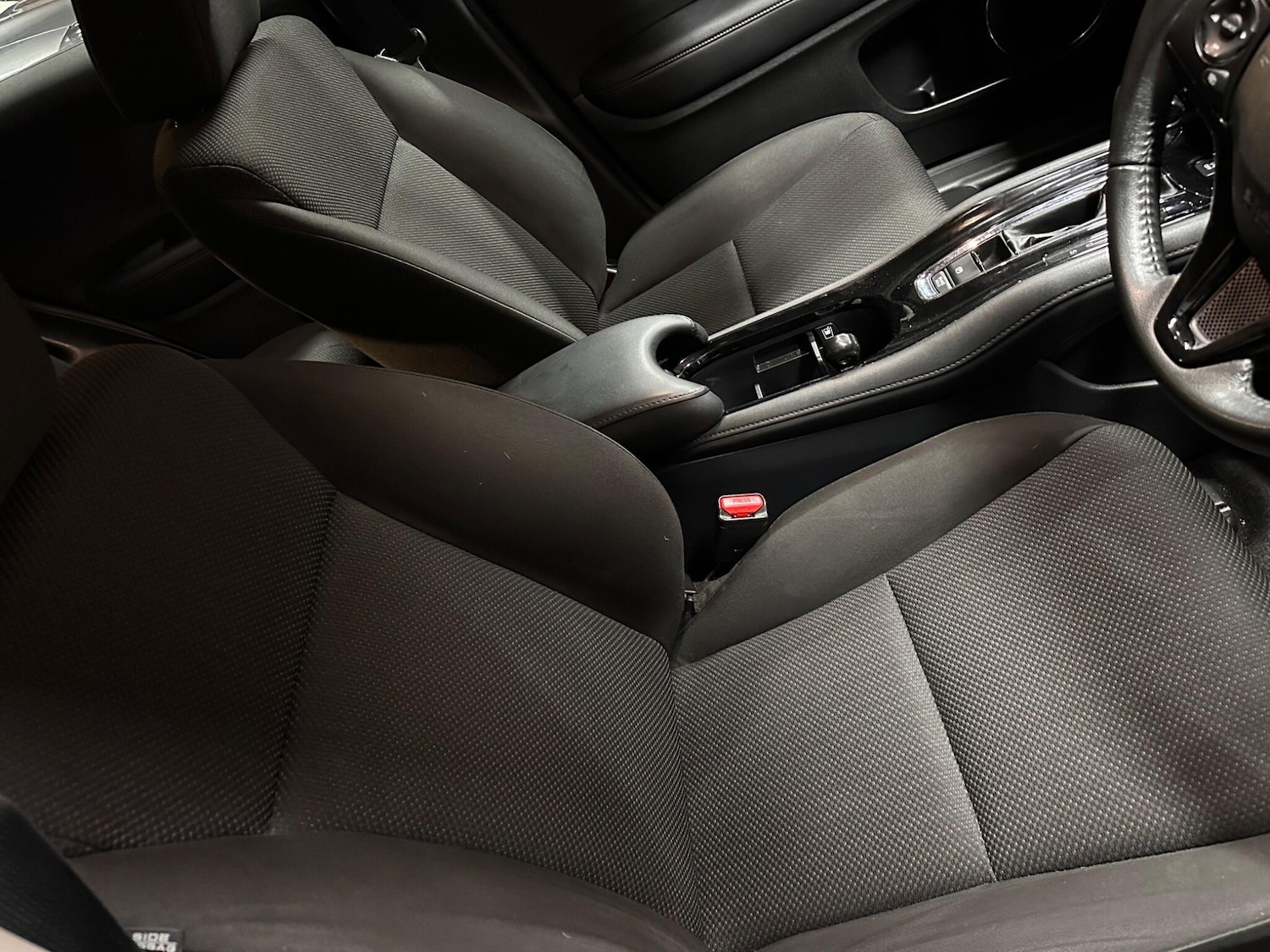 Used Honda HR-V 2017 for sale - 76715033: Photo 24