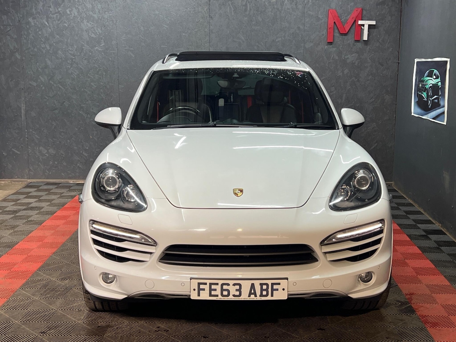 Used Porsche Cayenne for sale - 77824906: Photo 2