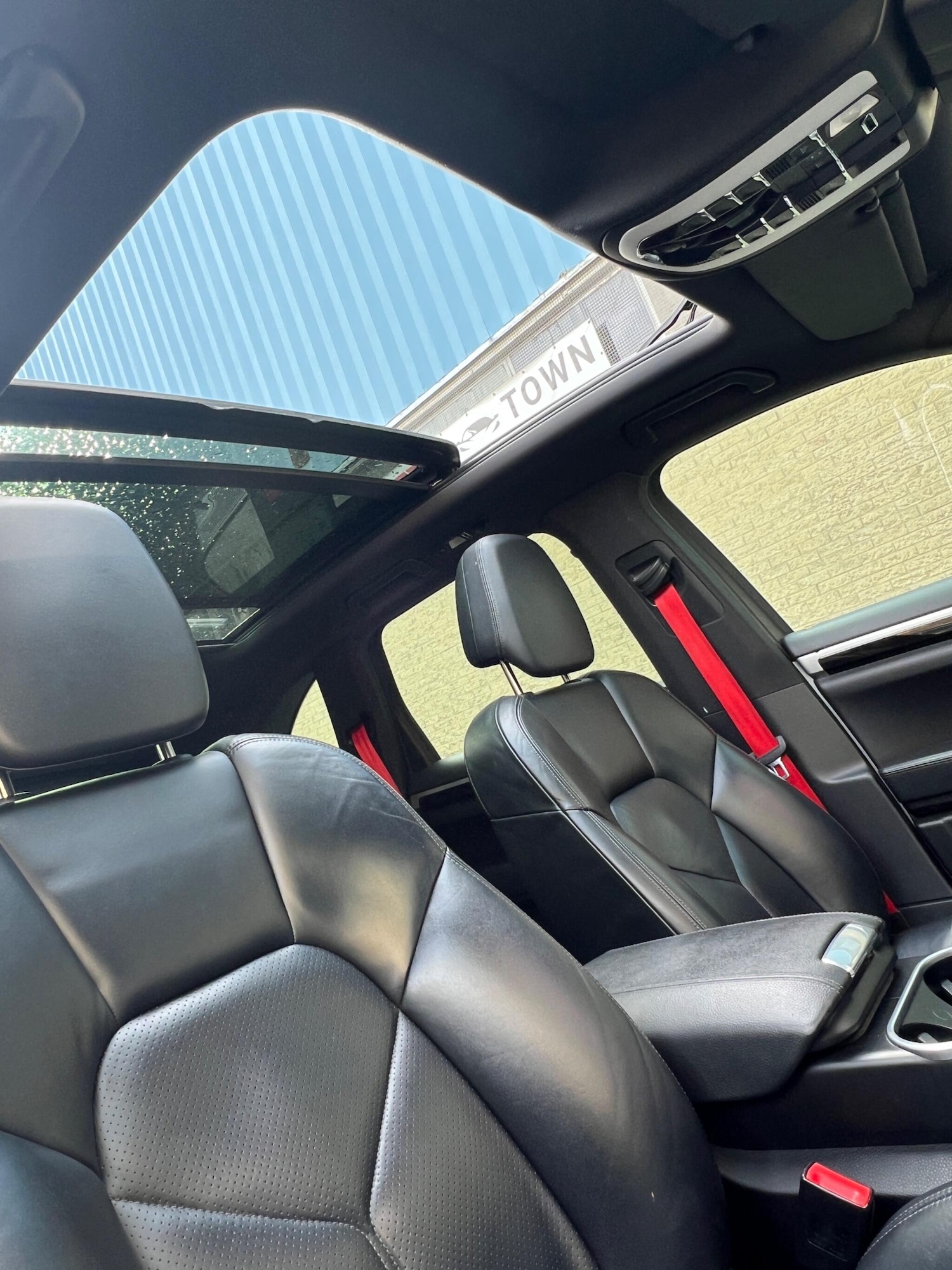 Used Porsche Cayenne for sale - 77824906: Photo 25