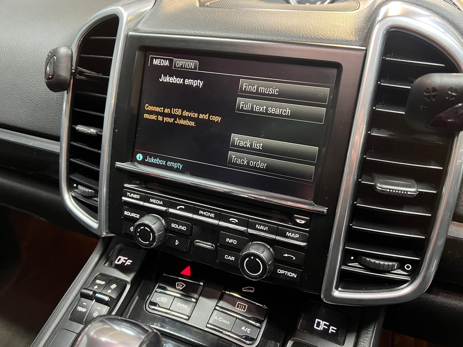 Used Porsche Cayenne for sale - 77824906: Photo 46