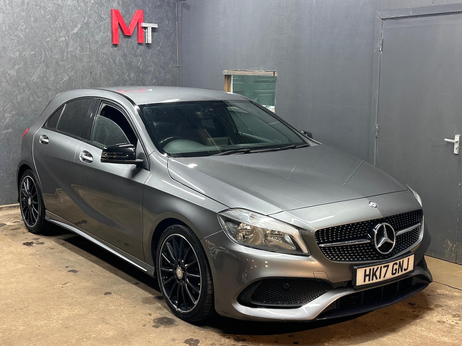 Used Mercedes-Benz A-Class 2017 for sale - 76657869: Photo 2