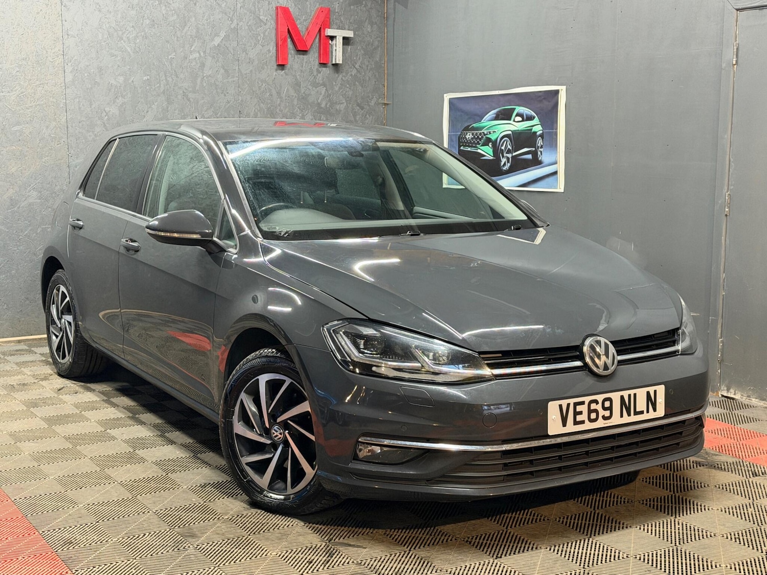 Used Volkswagen Golf 2019 for sale - 78047037: Photo 2