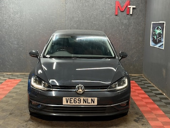 Used Volkswagen Golf 2019 for sale - 78047037: Photo