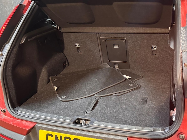 Used Volvo XC40 2018 for sale - 76269913: Photo 14