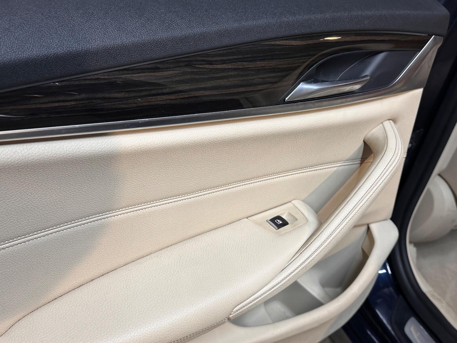 Used BMW 5 Series 2018 for sale - 76658545: Photo 20