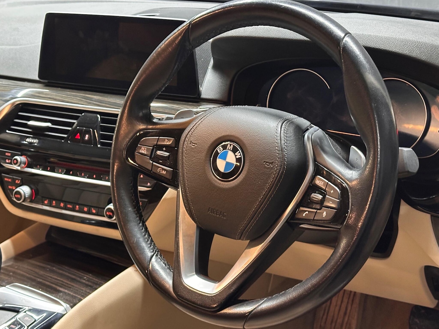 Used BMW 5 Series 2018 for sale - 76658545: Photo 37