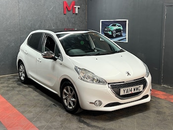 Used Peugeot 208 2014 for sale - 78471592: Photo