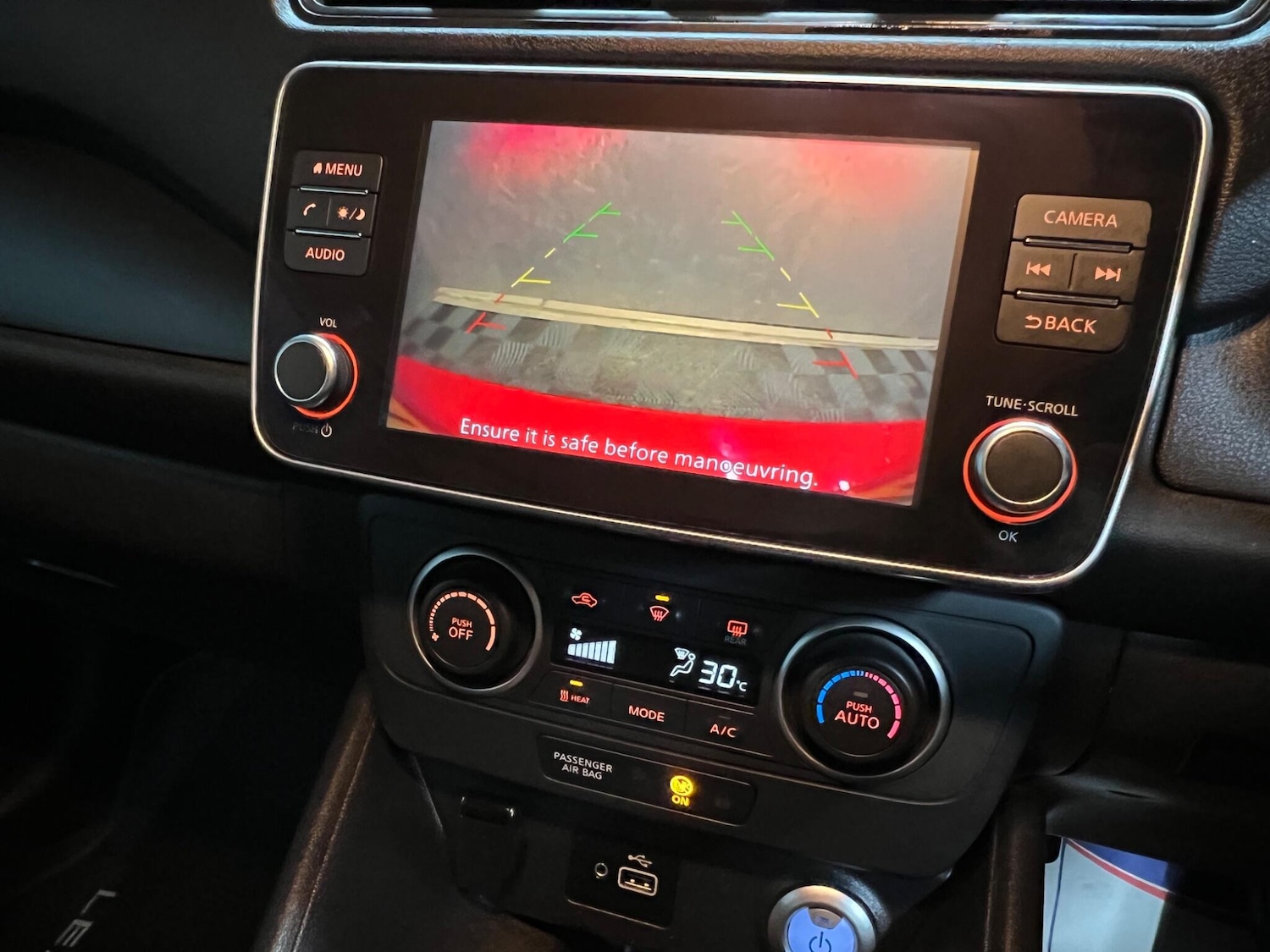 Used Nissan Leaf 2021 for sale - 76964482: Photo 32