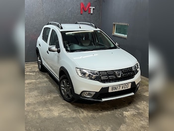 Used Dacia Sandero Stepway 2017 for sale - 75609843: Photo