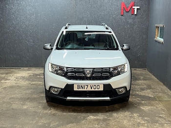 Used Dacia Sandero Stepway 2017 for sale - 75609843: Photo
