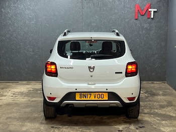 Used Dacia Sandero Stepway 2017 for sale - 75609843: Photo