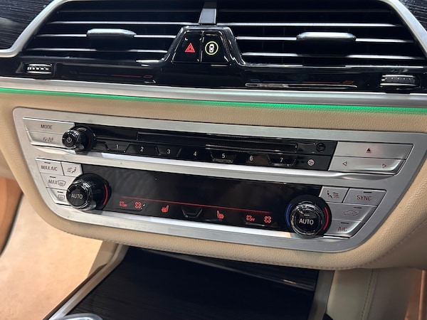 Used BMW 7 Series 2019 for sale - 76071744: Photo 35