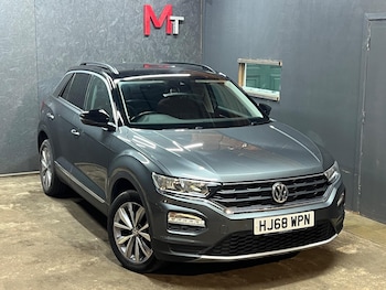 Used Volkswagen T-Roc 2018 for sale - 75953930: Photo