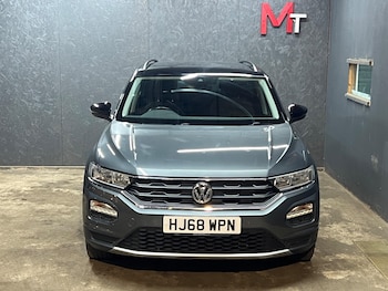 Used Volkswagen T-Roc 2018 for sale - 75953930: Photo