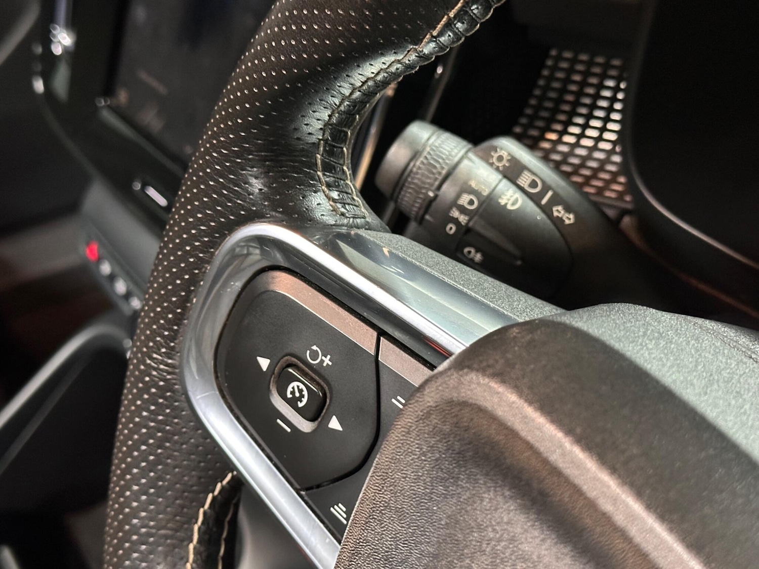 Used Volvo XC40 2021 for sale - 76484526: Photo 20