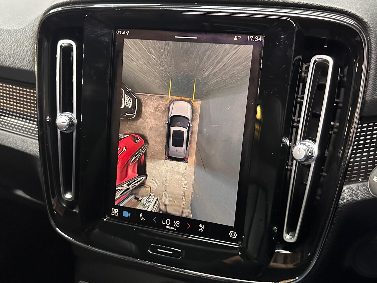 Used Volvo XC40 2021 for sale - 76484526: Photo 27