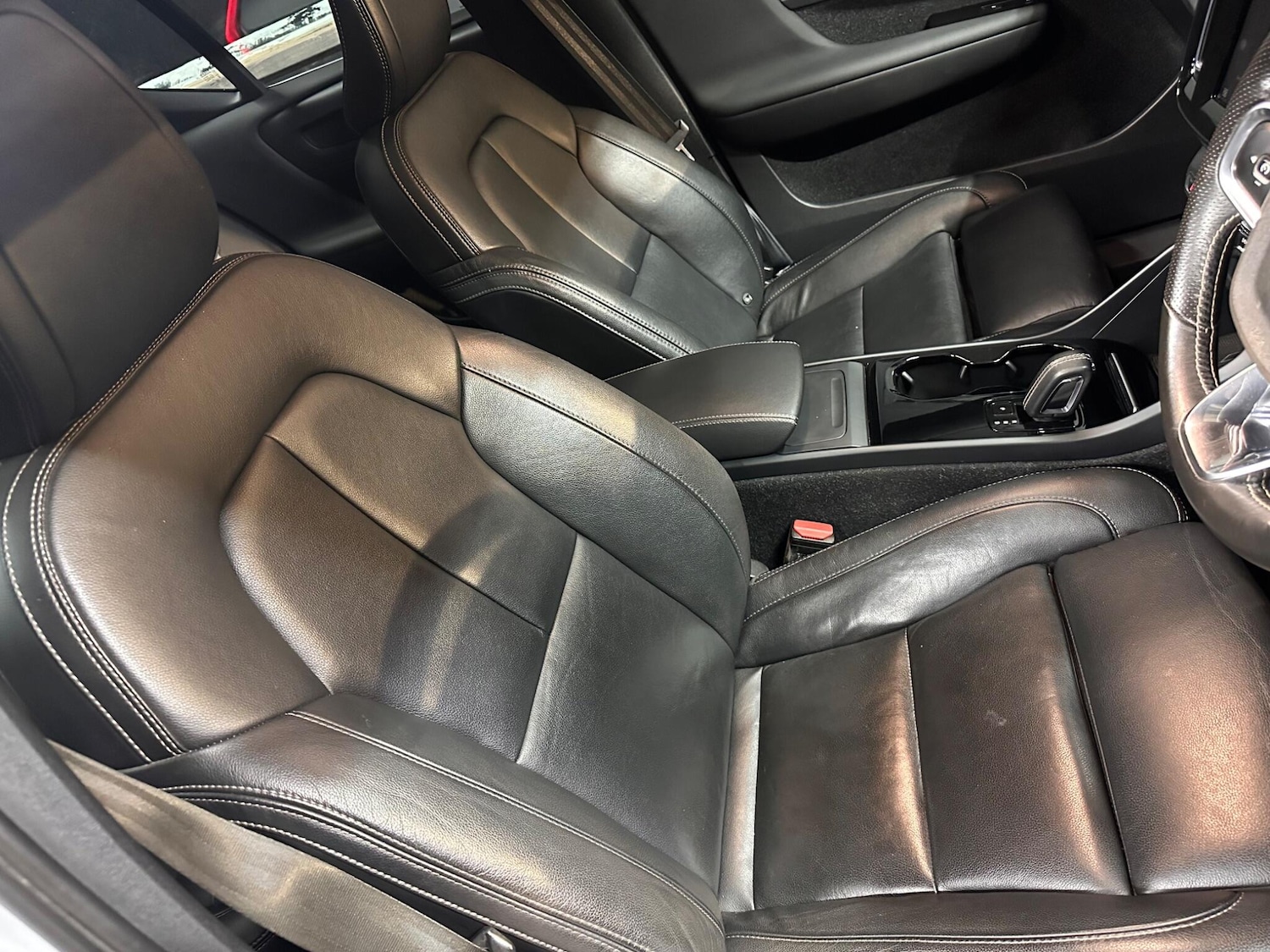 Used Volvo XC40 2021 for sale - 76484526: Photo 35