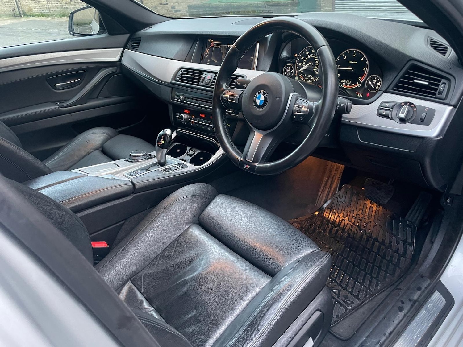 Used BMW 5 Series 2016 for sale - 77683839: Photo 30