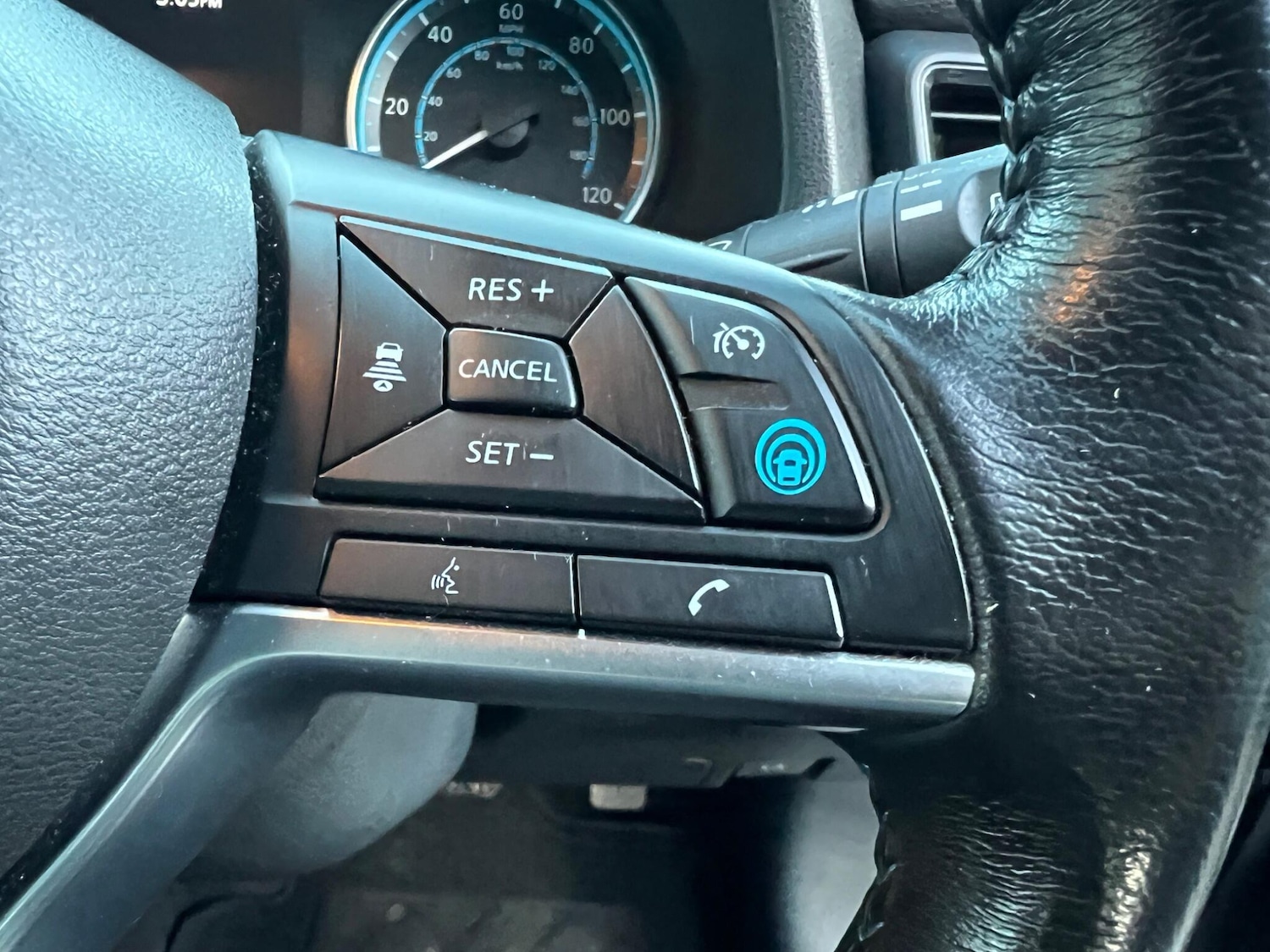 Used Nissan Leaf 2018 for sale - 76926013: Photo 24