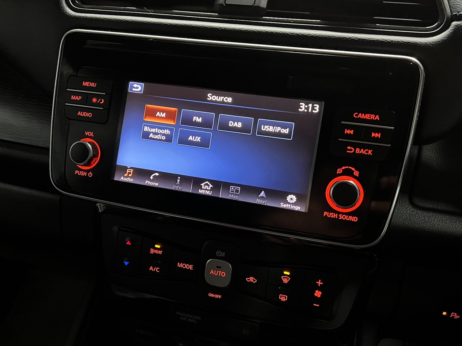 Used Nissan Leaf 2018 for sale - 76926013: Photo 38